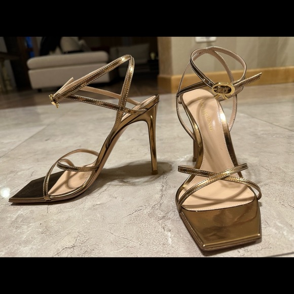 Gianvinito Rossi - Gold Georgina 105 Heeled Sandals - Picture 10 of 16